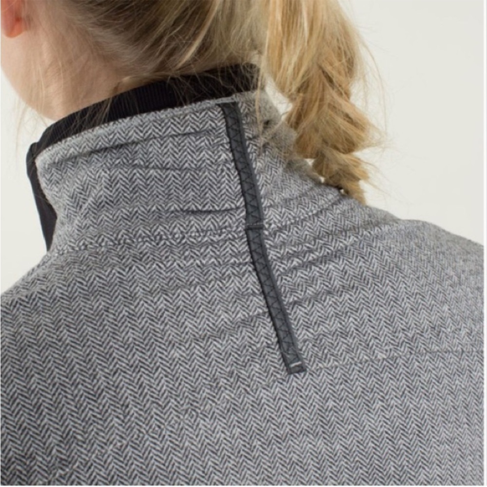 Lululemon Athletica Gray and Black Quarter-Zip Pullover - Picture 6 of 13